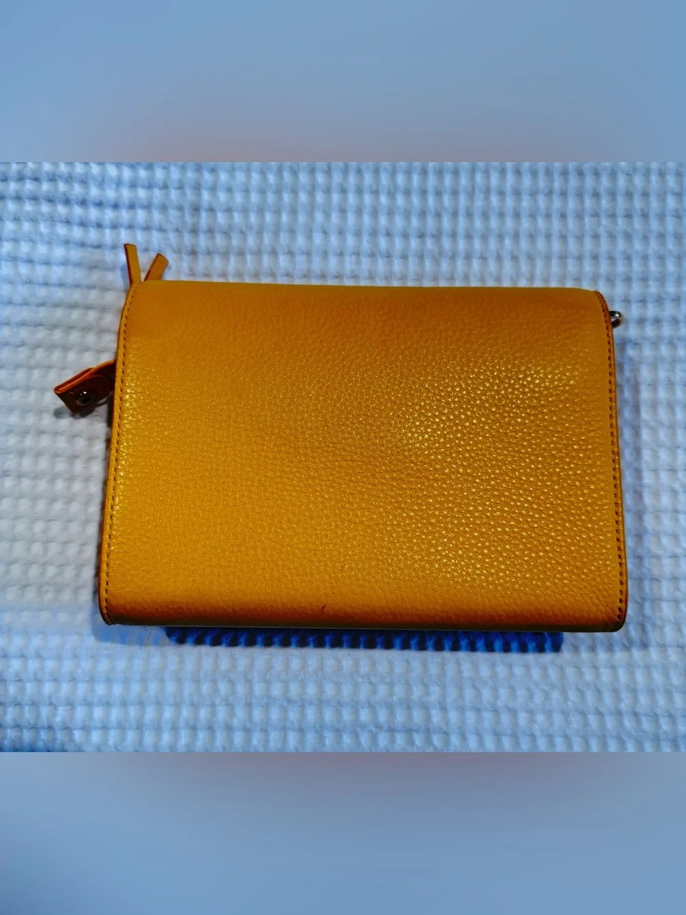 Tory Burch Bright Yellow Pebbled Leather Crossbody Bag with Logo - Picture 6 of 6